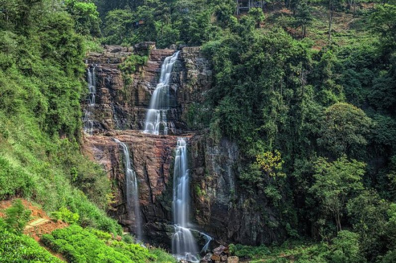 Ramboda Falls srilanka