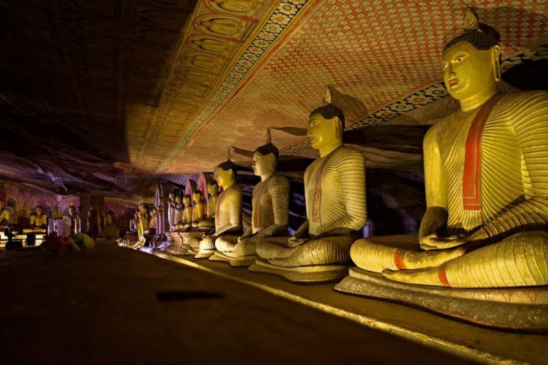 Dambulla Royal Cave Temple
