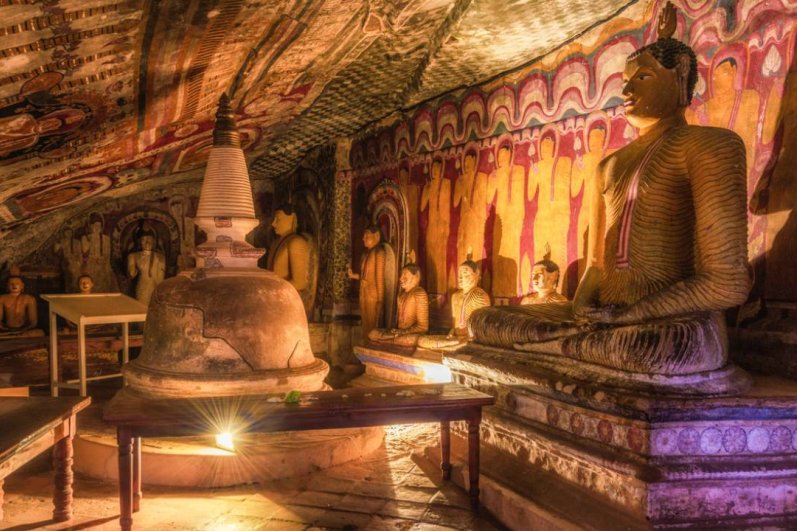 Dambulla Royal Cave Temple