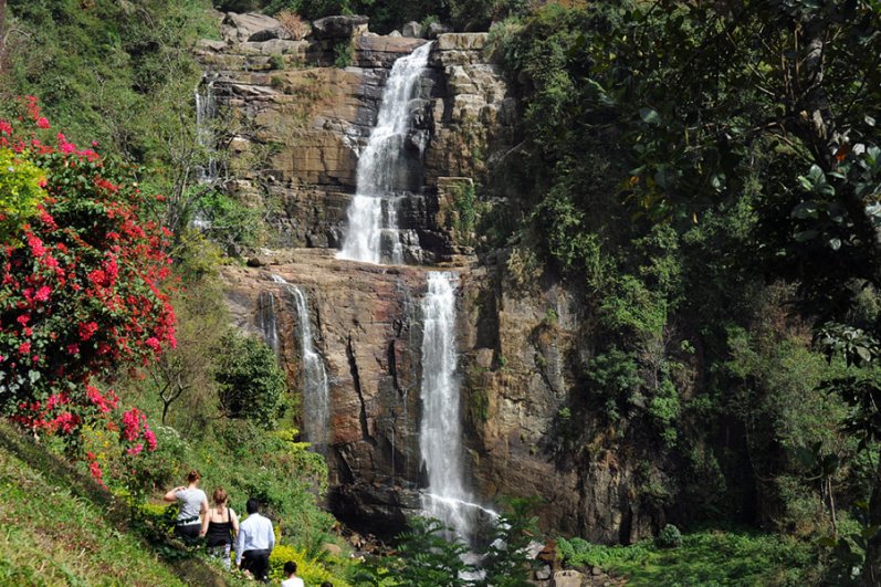 Ramboda Falls srilanka