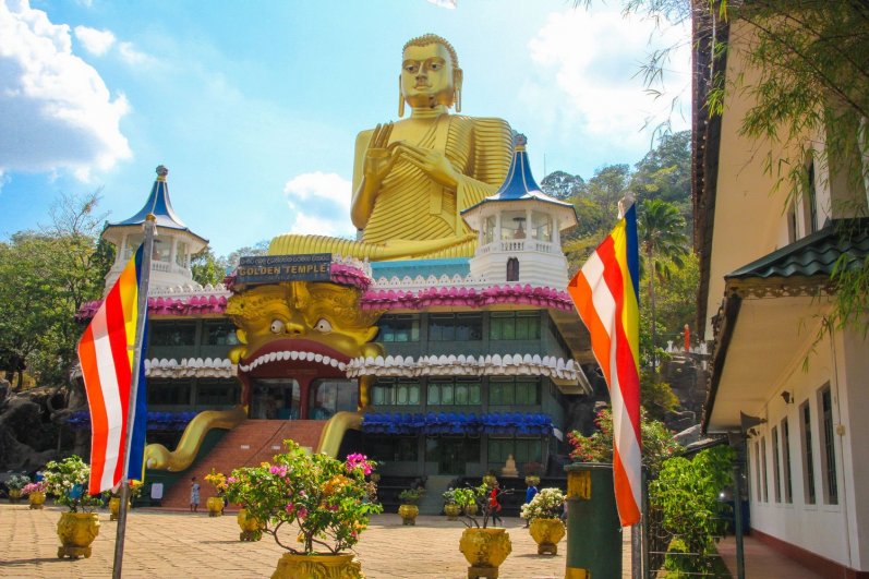 Dambulla Royal Cave Temple
