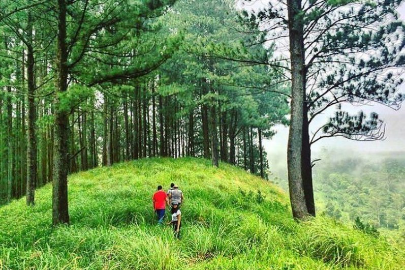 Hanthana Mountain Sri Lanka