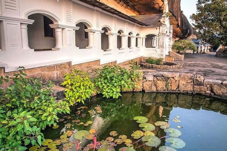 Dambulla Royal Cave Temple